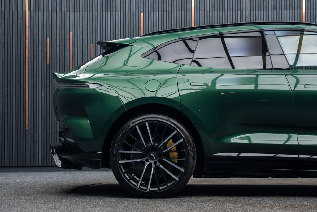Aston Martin DBX 4.0 Twin Turbo 700 Bhp Grey #21