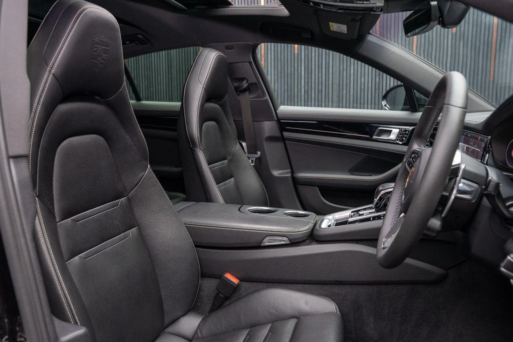 Porsche Panamera 2.9 V6 E-hybrid 14Kwh 4 10 Years Edition Saloon Pd Black #2