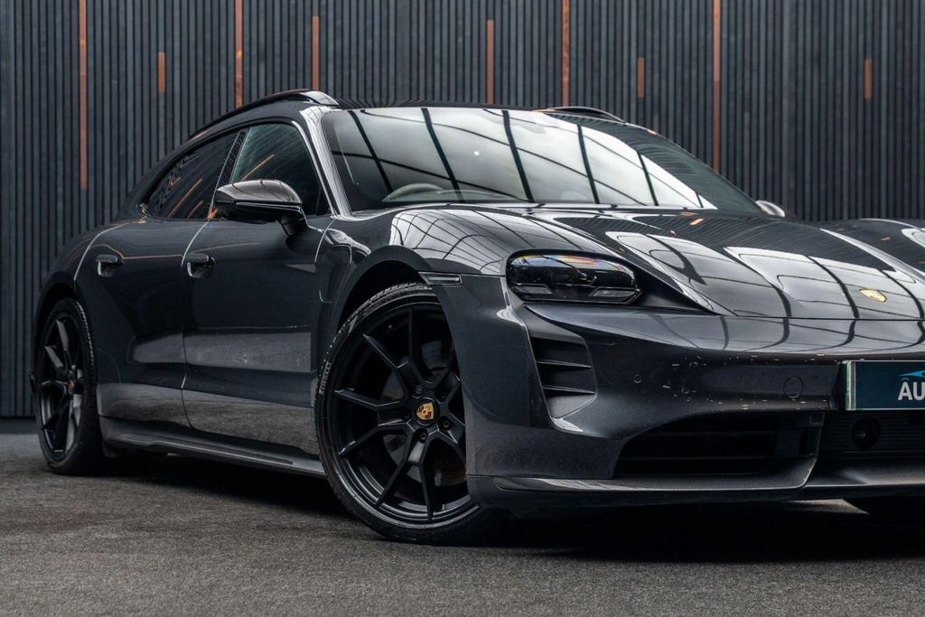 Porsche Taycan Performance Plus 93.4Kwh Gts Sport Turismo 4W Grey #6