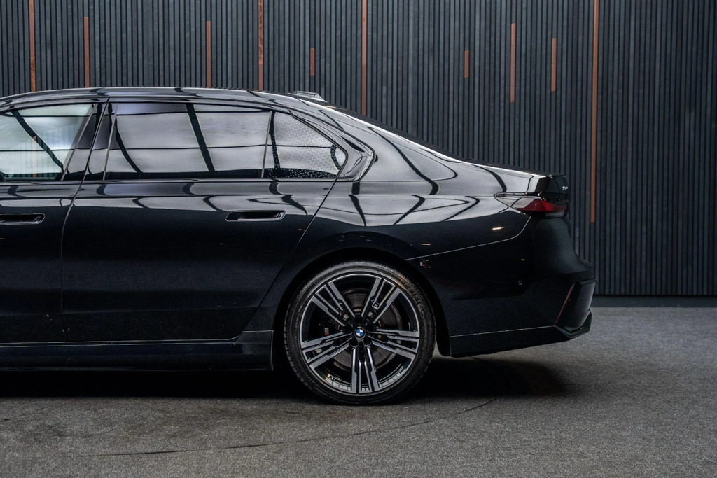 BMW 7 Series M760e Xdrive Executive Pack Black #18