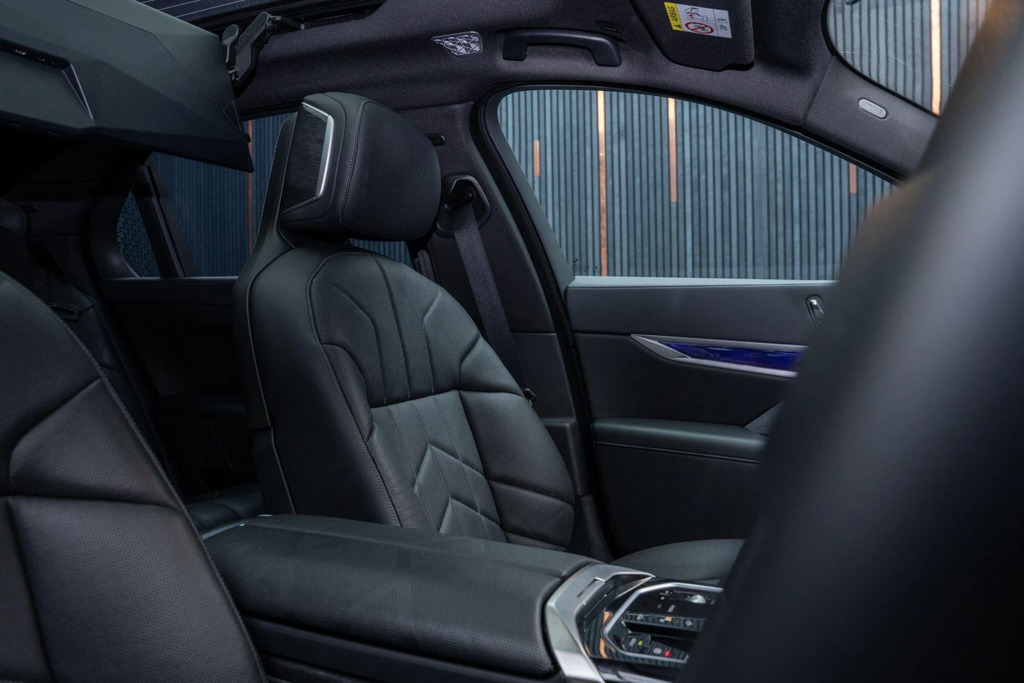 BMW 7 Series M760e Xdrive Executive Pack Black #48