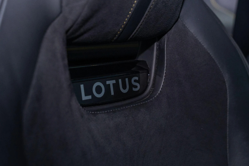 Lotus Emira 3.5 V6 400 First Edition AO23FSC Yellow #14