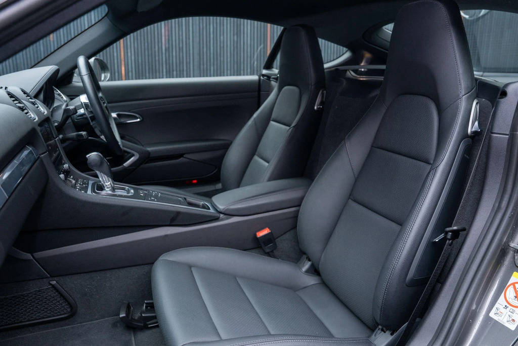 Porsche 718 Cayman 4.0 Gt4 Pdk Silver #34