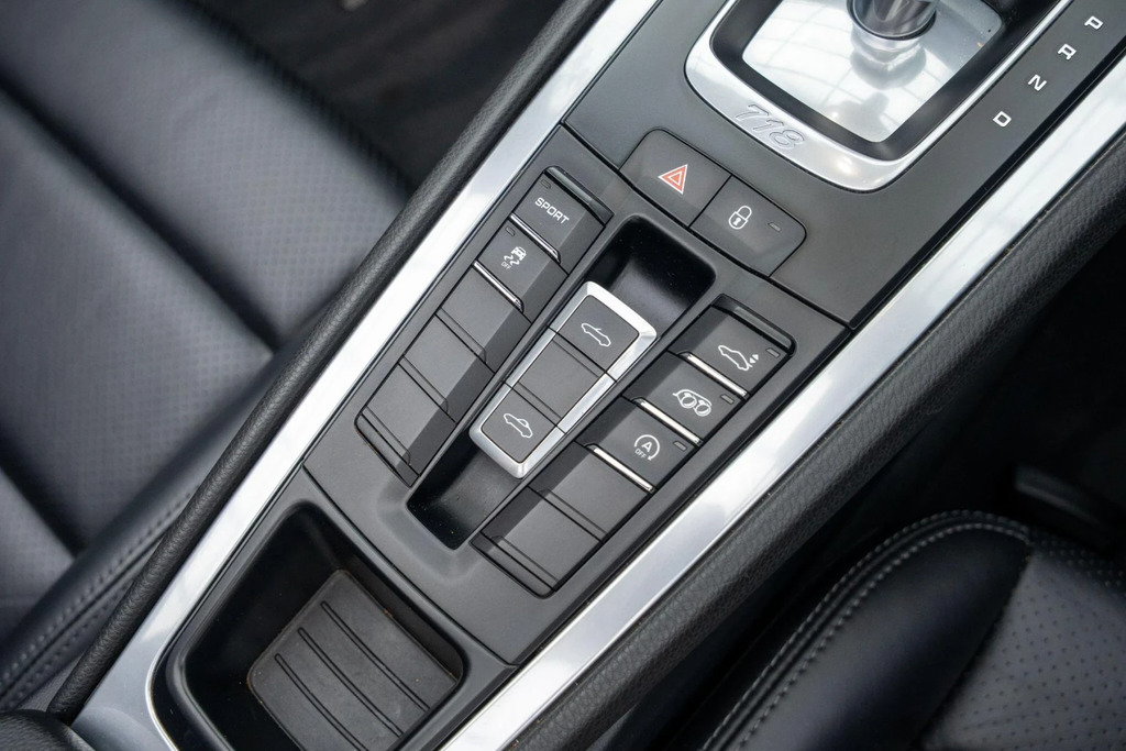 Porsche 718 Boxster Boxster S-a 2019 Silver #20
