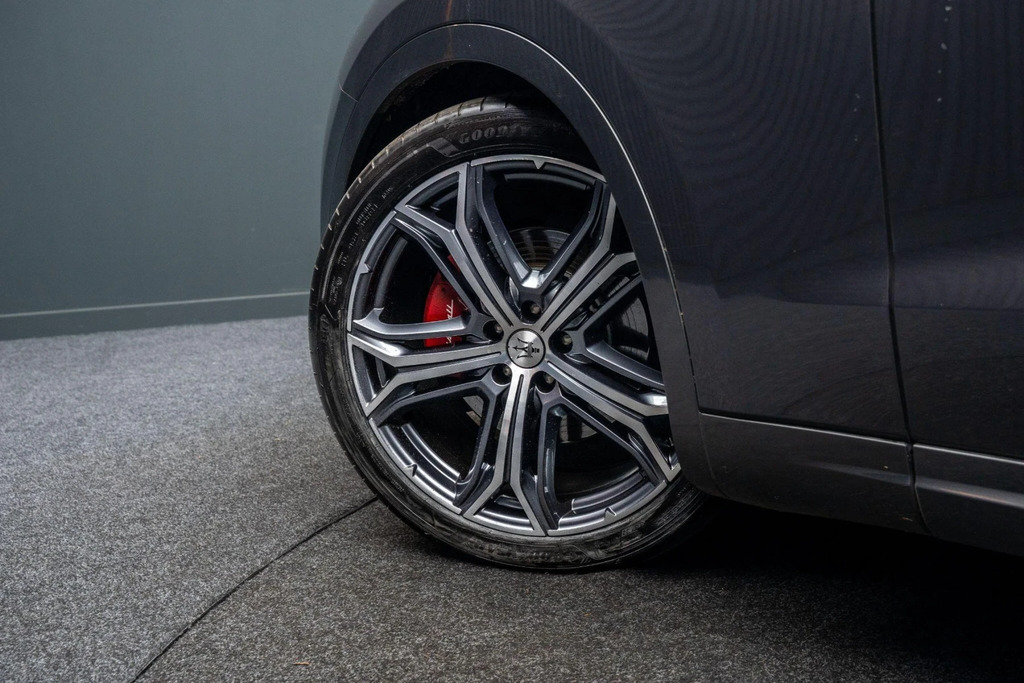 Maserati Levante Gt Red #13