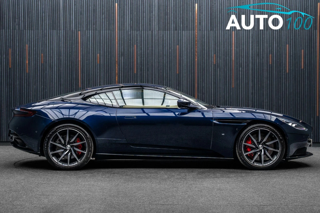 Aston Martin DB11 V8 Auto White #17