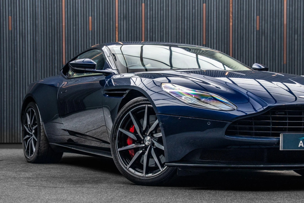 Aston Martin DB11 V8 Auto White #7