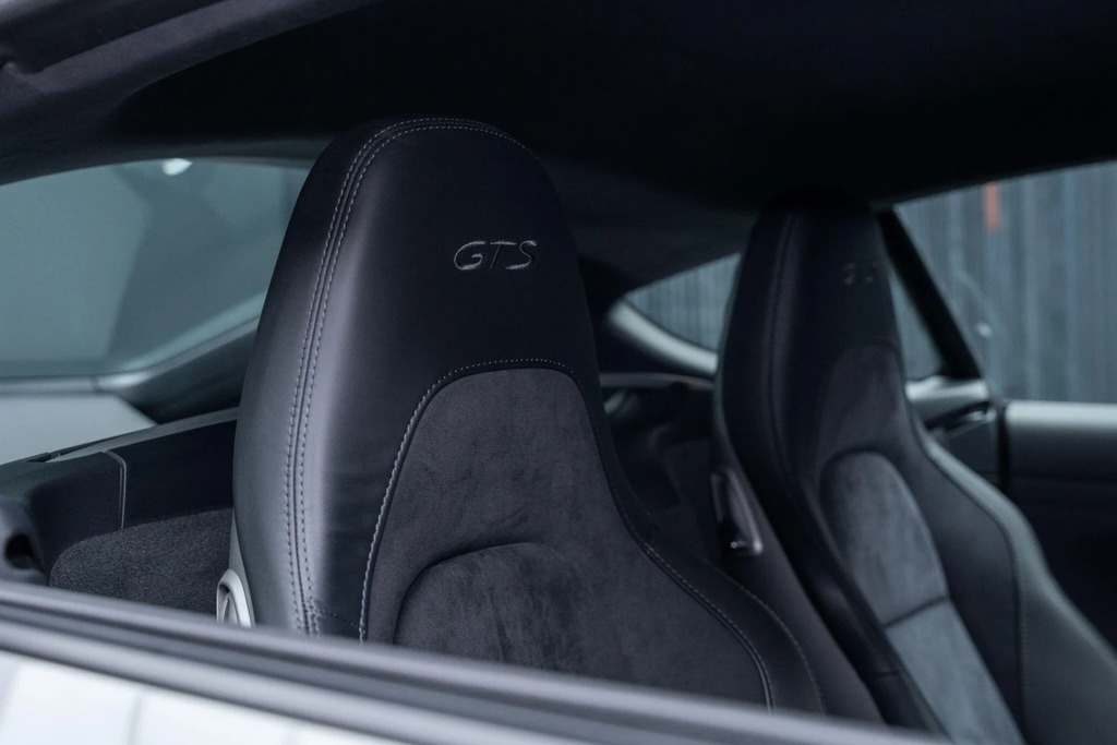 Porsche 718 Cayman 2L Null Silver #13