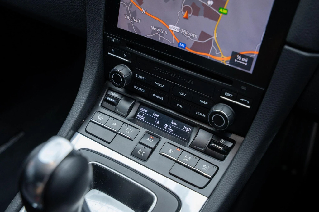 Porsche 718 Cayman 2L Null Silver #27