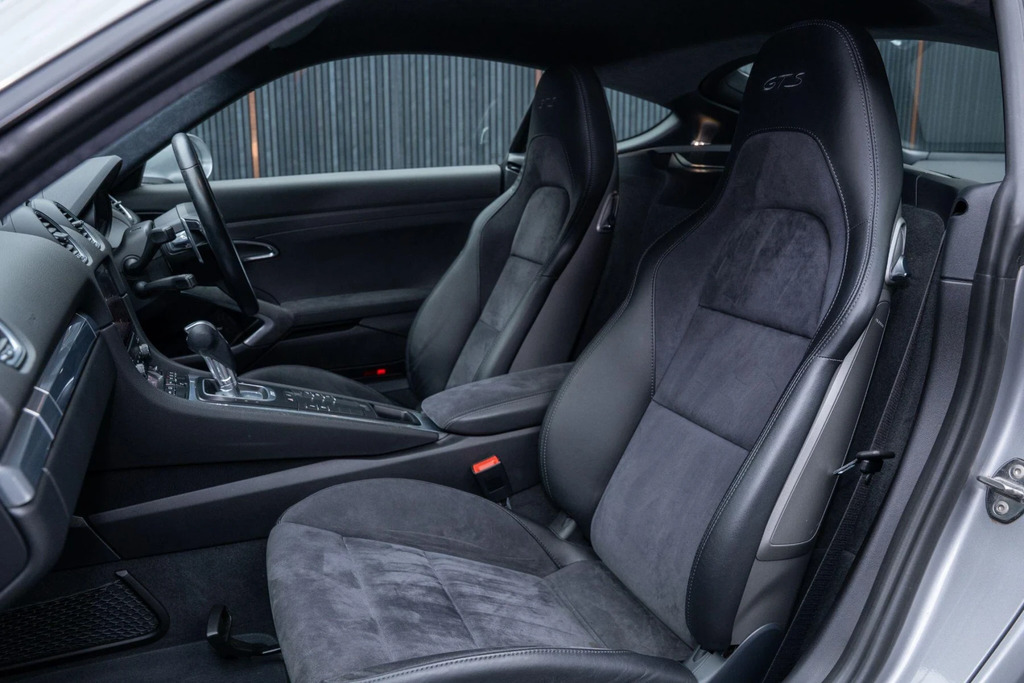 Porsche 718 Cayman 2L Null Silver #33
