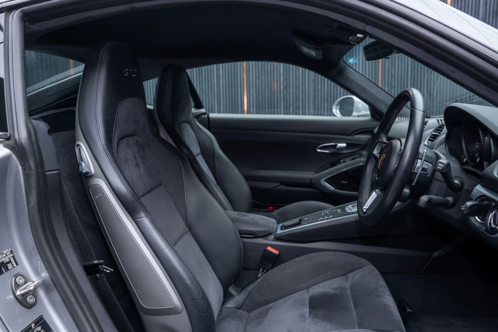 Porsche 718 Cayman 2L Null Silver #11