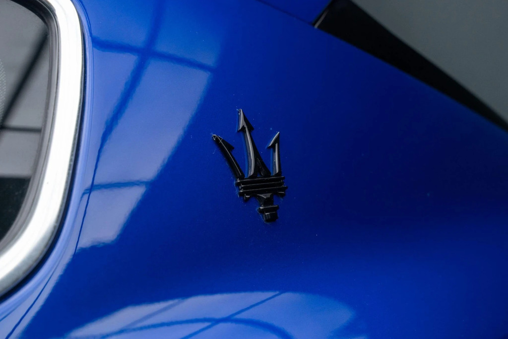 Maserati Levante Modena Black #23