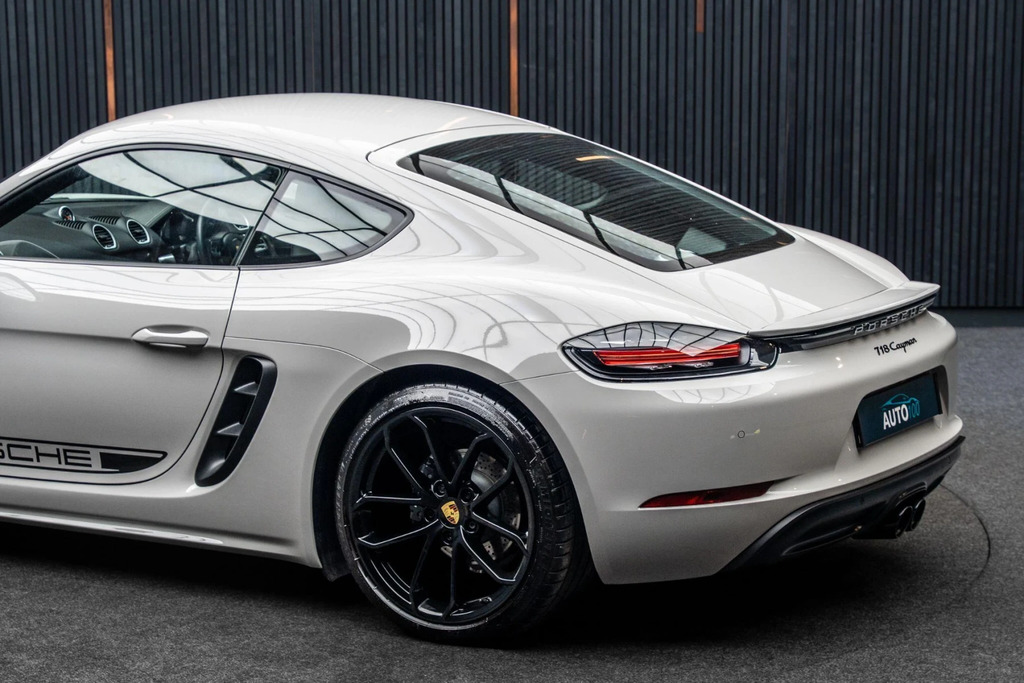 Porsche 718 Cayman Gts 4.0  #19