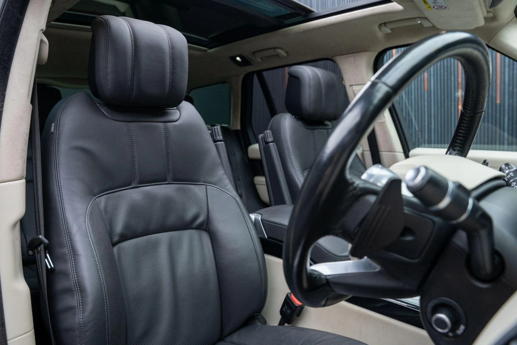 Land Rover Range Rover 3.0 P400 Vogue Grey #12