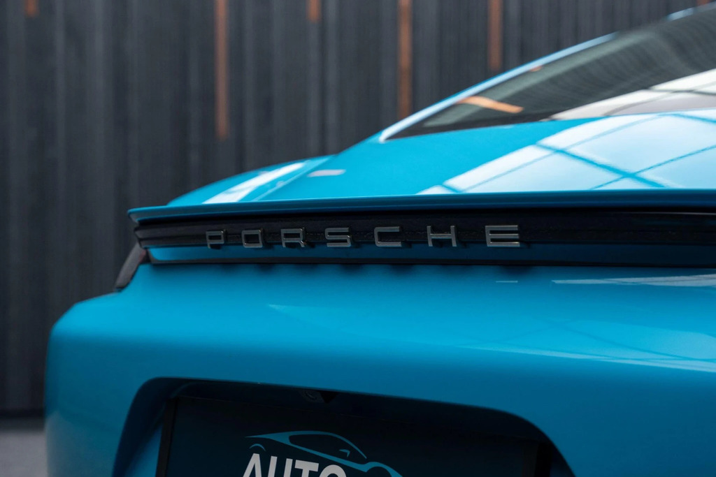 Porsche 718 Cayman 2.0 2dr Black #25