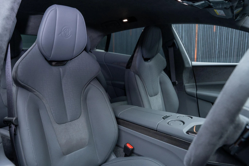 Lotus Emeya 450Kw 102Kwh 2025 Grey #37