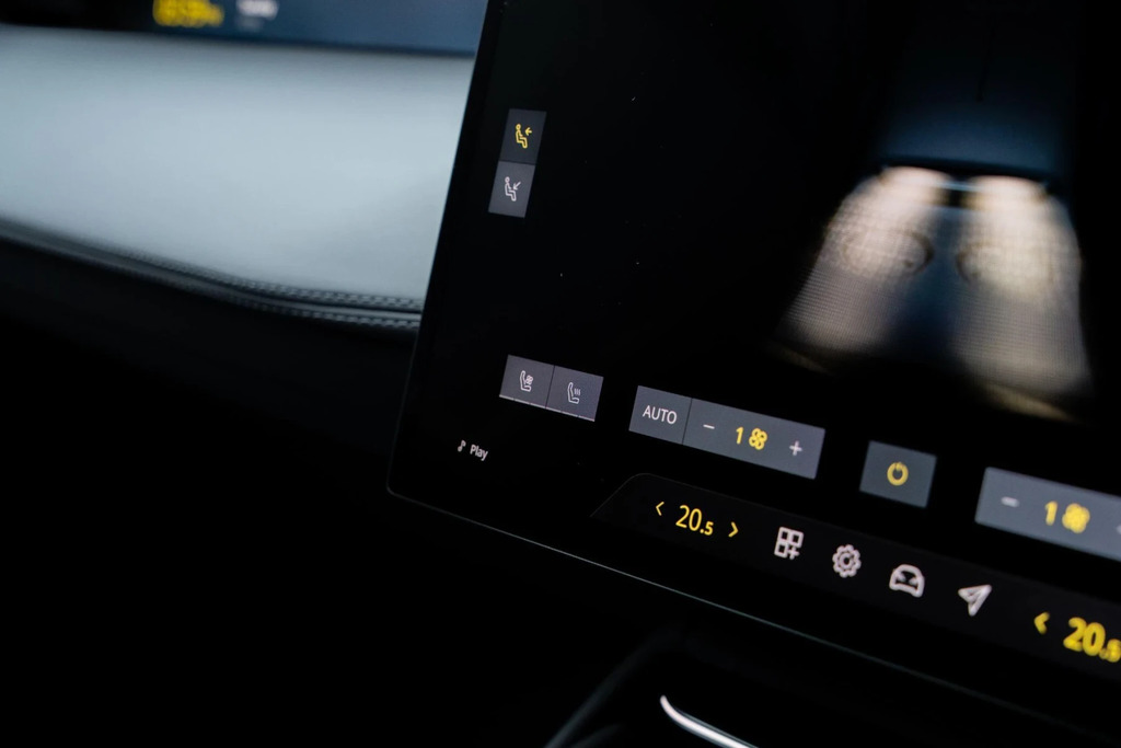 Lotus Emeya 450Kw 102Kwh 2025 Grey #23