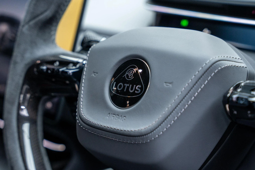 Lotus Emeya 450Kw 102Kwh 2025 Grey #31