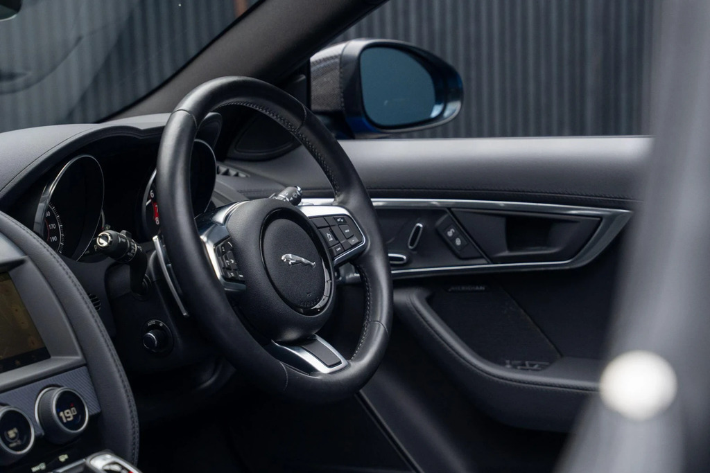 Jaguar F-Type R-dynamic White #38