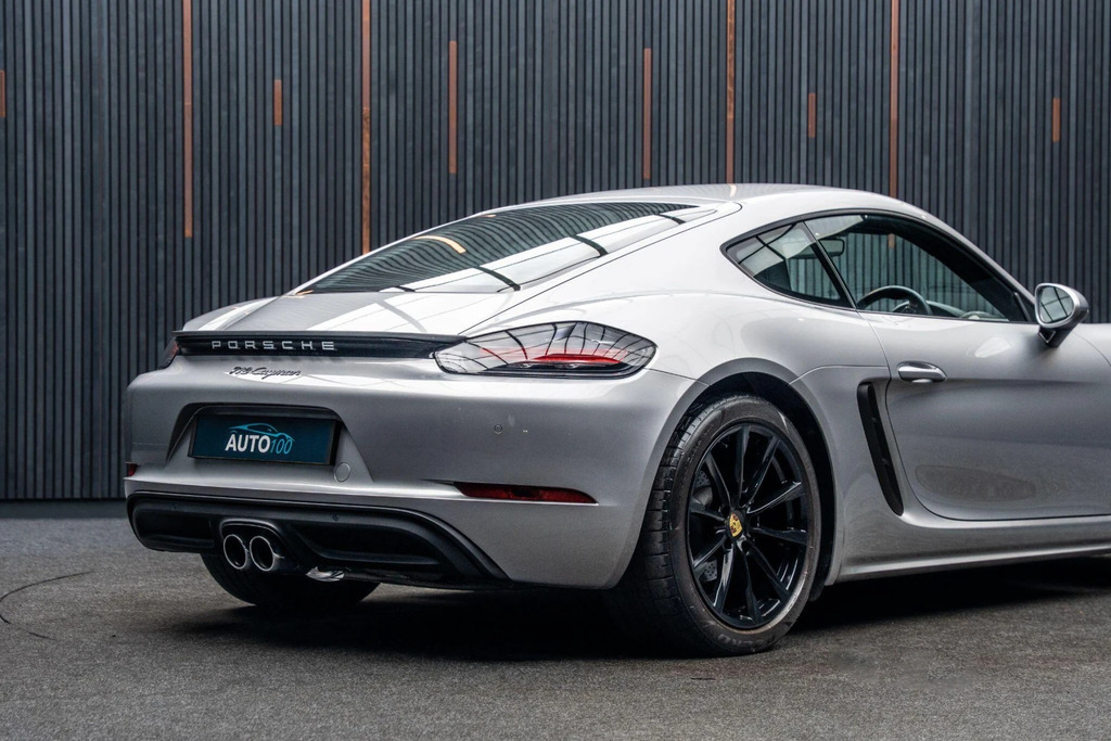 Porsche 718 Cayman 2L Null Red #21