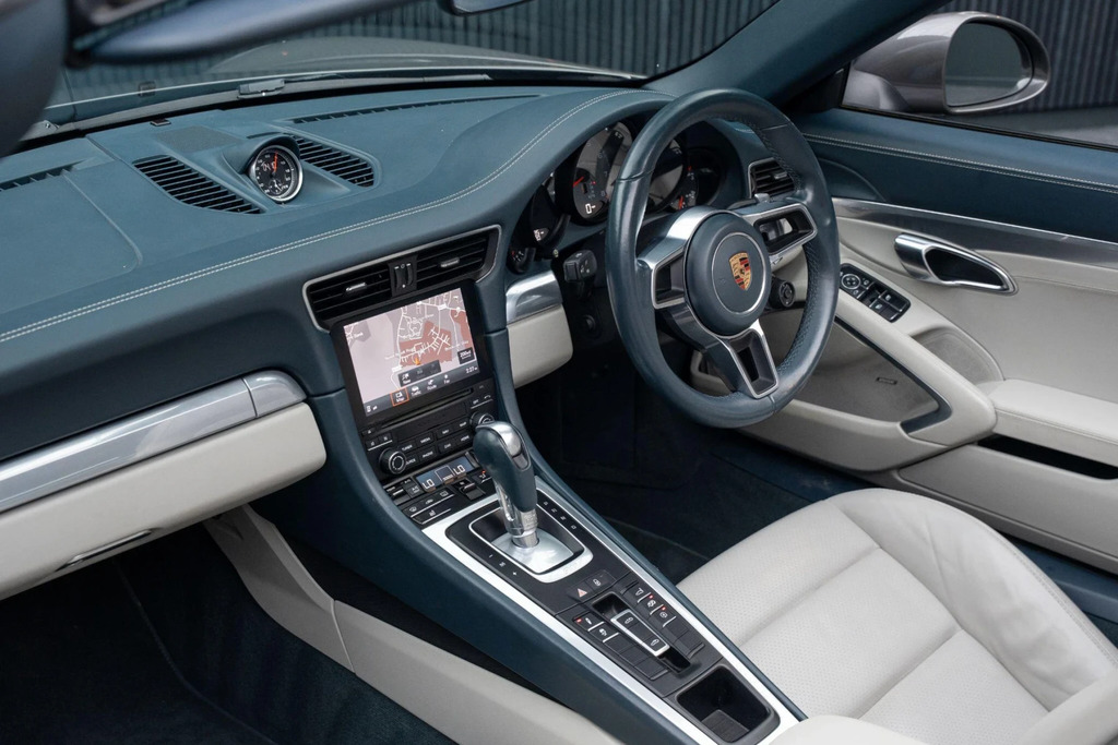 Porsche 911 991 Gt3 Pdk Left Silver #35