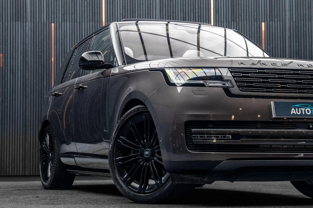 Land Rover Range Rover 3.0 D350 First Edition Black #9