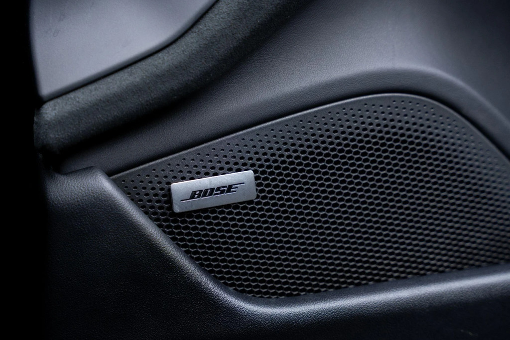 Porsche Taycan Turbo Green #7