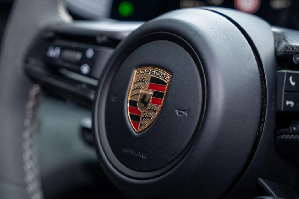 Porsche Taycan Turbo Green #33