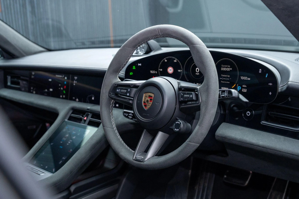 Porsche Taycan Turbo Green #41