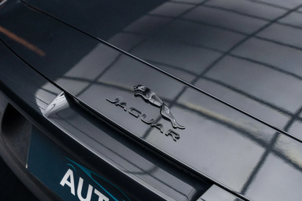 Jaguar F-Type 2.0 P300 R-dynamic Black 2023 Black #27
