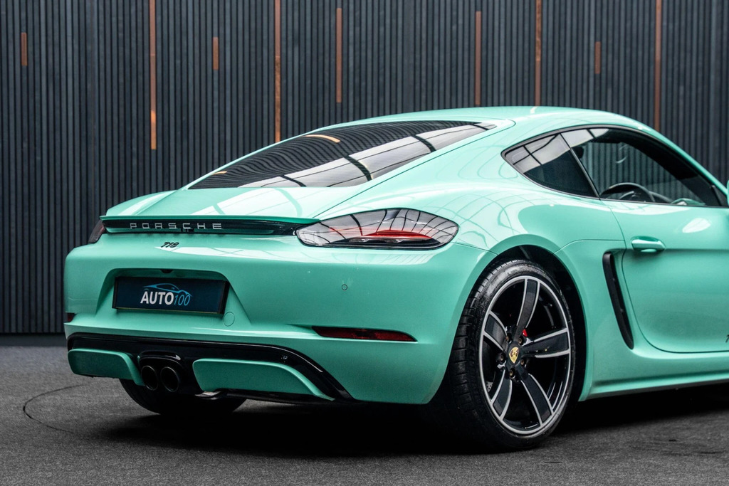 Porsche 718 Cayman Coupe Blue #19