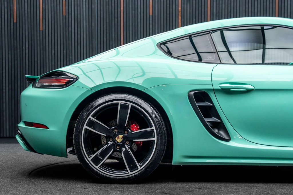 Porsche 718 Cayman Coupe Blue #17