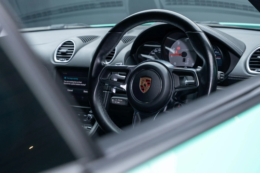 Porsche 718 Cayman Coupe Blue #33