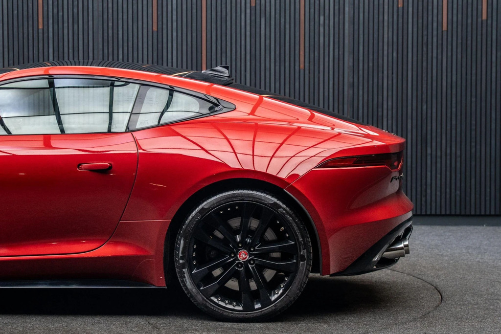 Jaguar F-Type Jaguar Coupe 2.0 P300 R-dynamic Black Black #17