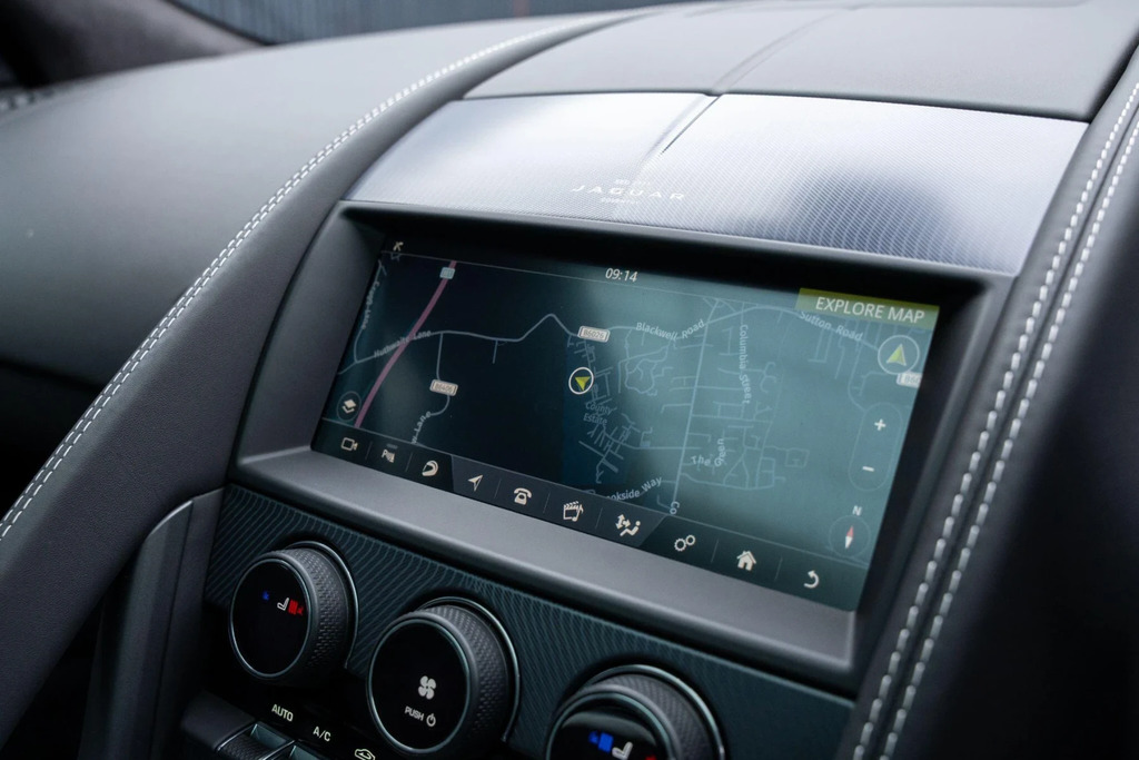 Jaguar F-Type Jaguar Coupe 2.0 P300 R-dynamic Black Black #10