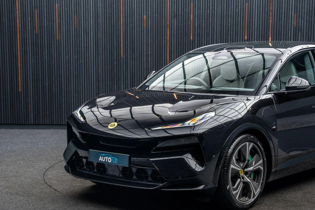 Lotus Eletre 112Kwh 4Wd Dual Motor Black #5