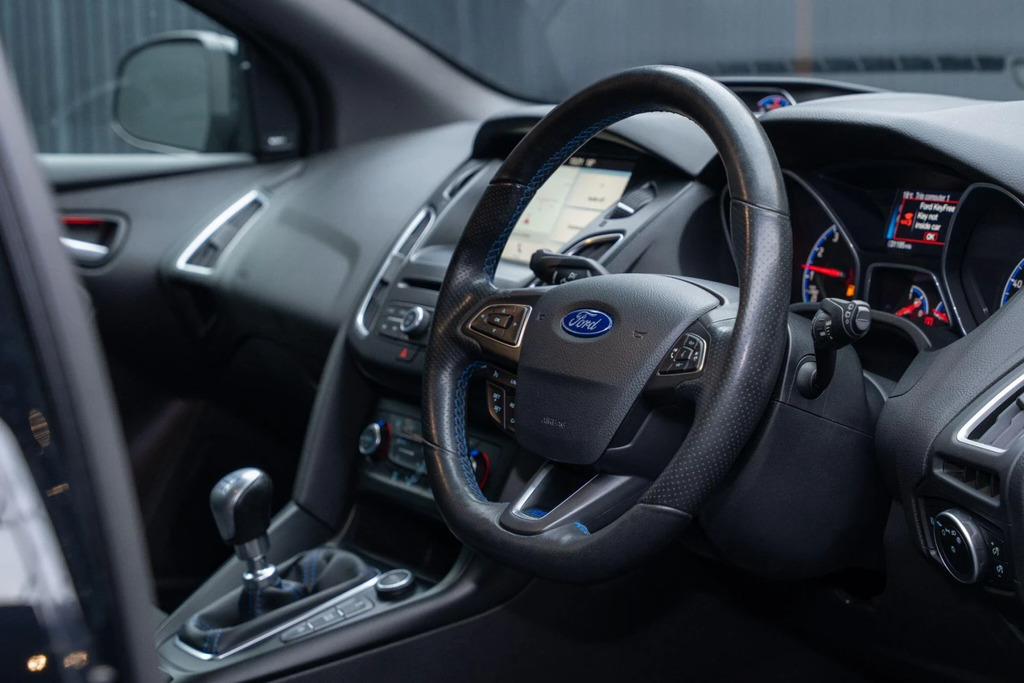 Ford Focus 2.3T Ecoboost Rs Awd Euro 6 Ss Black #4