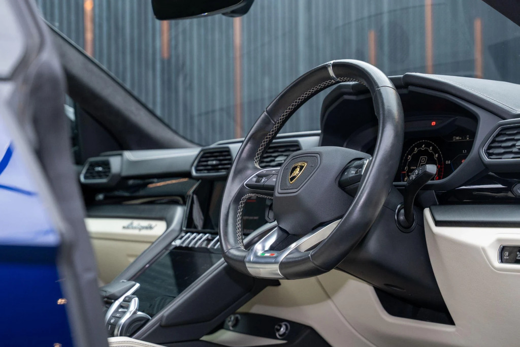 Lamborghini Urus Suv Black #22