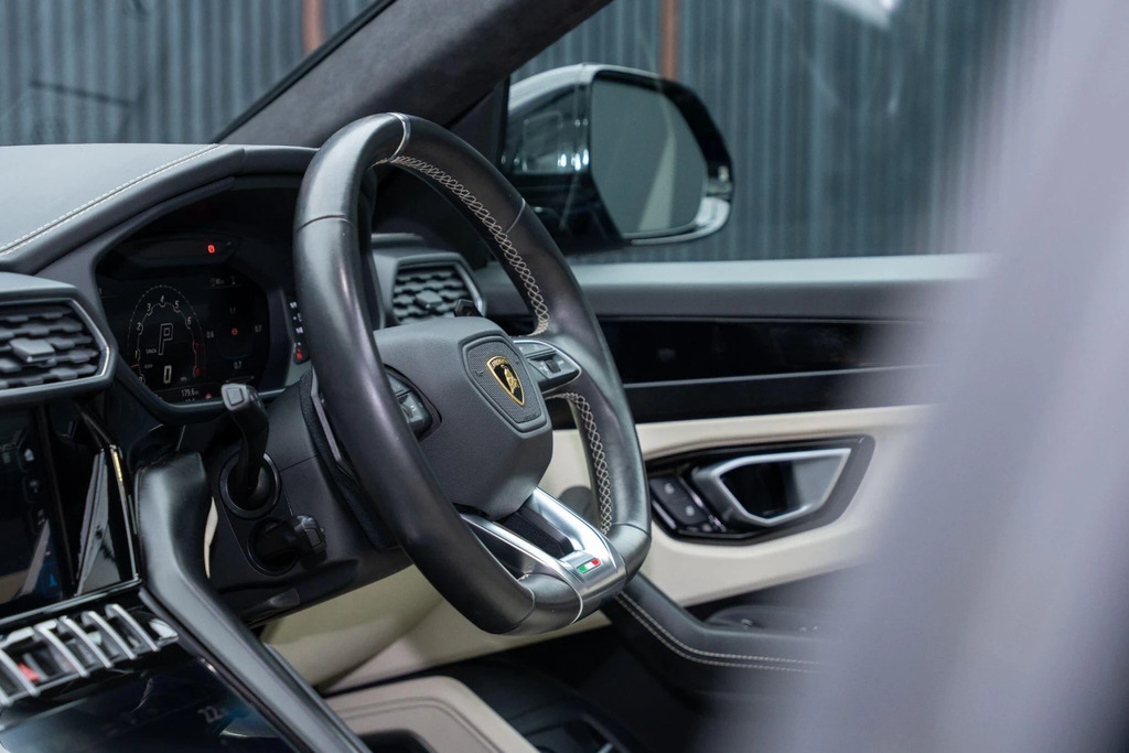 Lamborghini Urus Suv Black #41