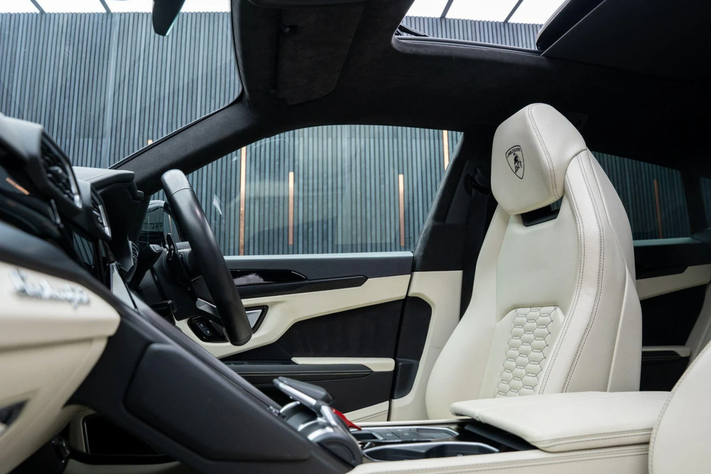 Lamborghini Urus Suv Black #39