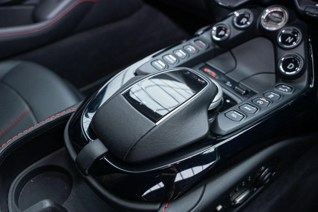 Aston Martin Vantage Zf 8 Speed 3,982 cc Blue #20