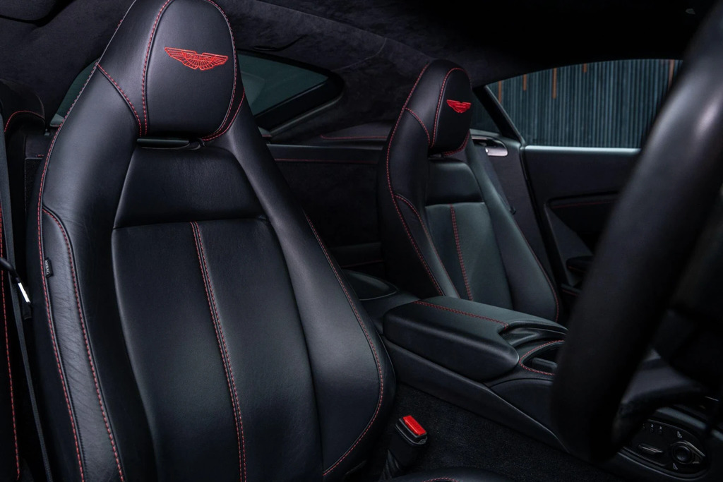 Aston Martin Vantage Zf 8 Speed 3,982 cc Blue #12