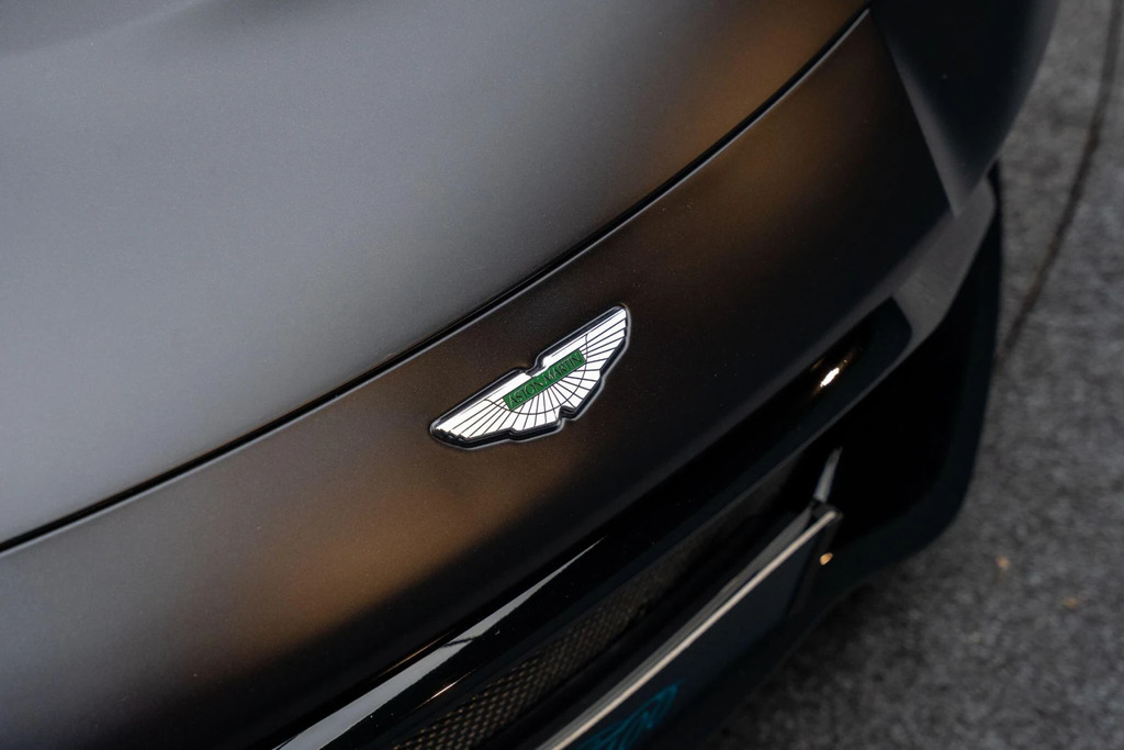 Aston Martin Vantage Zf 8 Speed 3,982 cc Blue #27