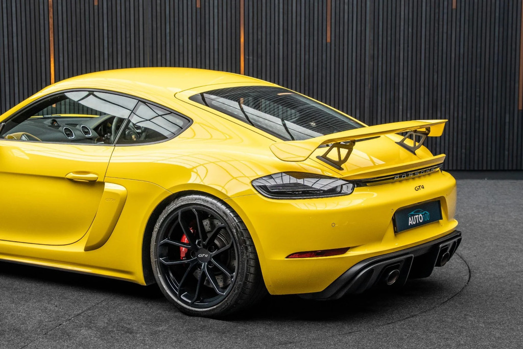 Porsche 718 Cayman 4L Gt4 Black #19