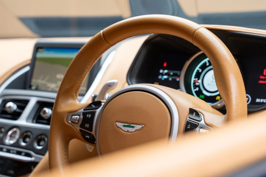 Aston Martin DB11 5.2 V12 Euro 6 Ss Silver #37