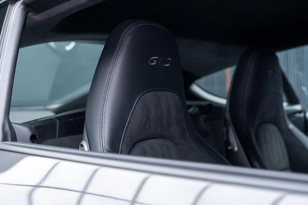 Porsche 718 Cayman Cayman Gts S-a Blue #26