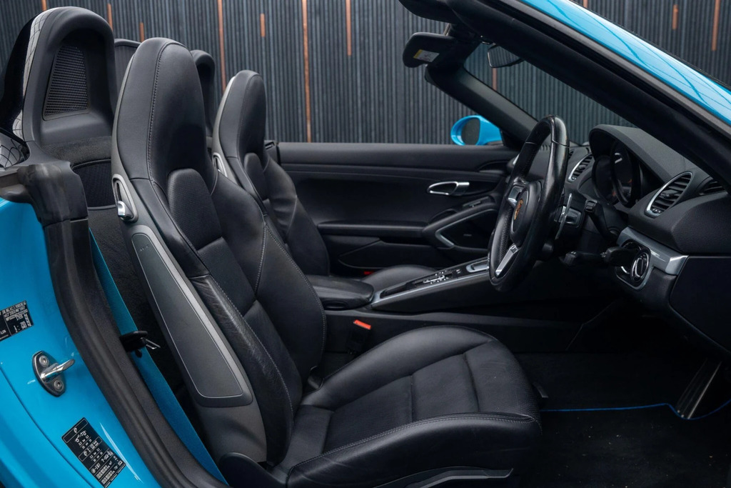 Porsche 718 Boxster 718 Roadster S Black #12