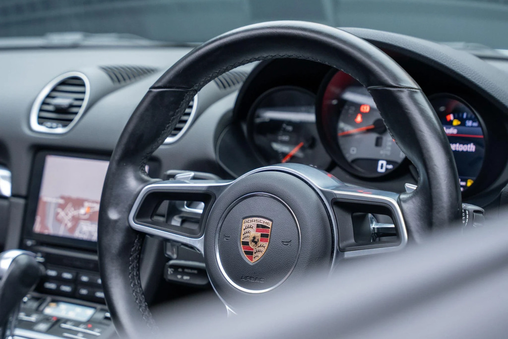 Porsche 718 Boxster 2.0T Style Edition Convertible Black #40