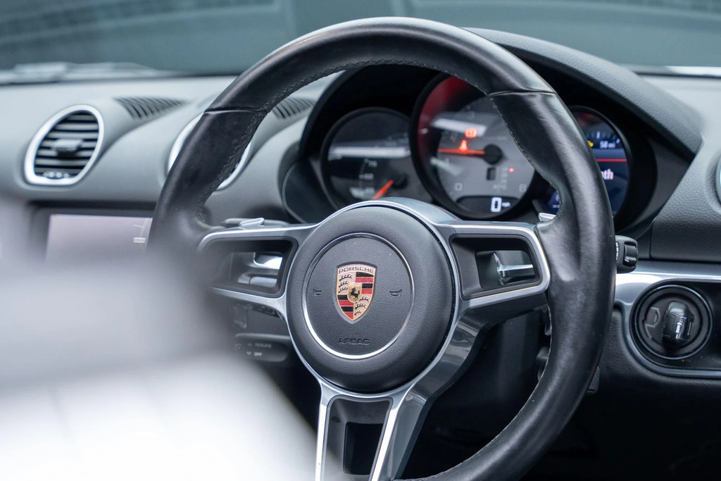 Porsche 718 Boxster 2.0T Style Edition Convertible Black #37