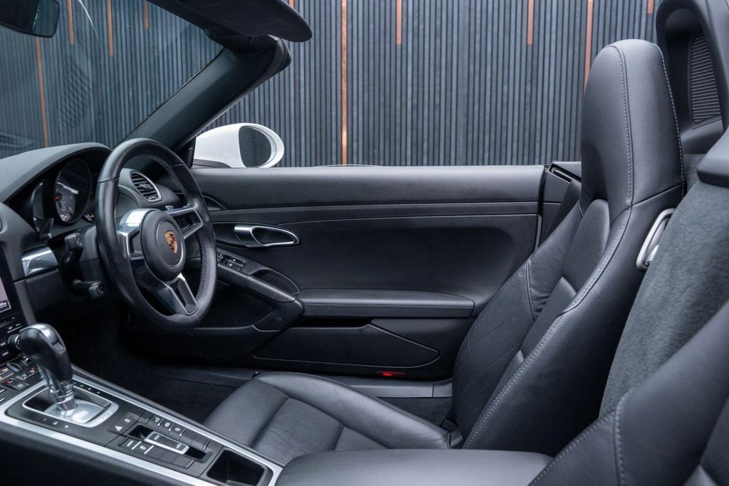 Porsche 718 Boxster 2.0T Style Edition Convertible Black #38
